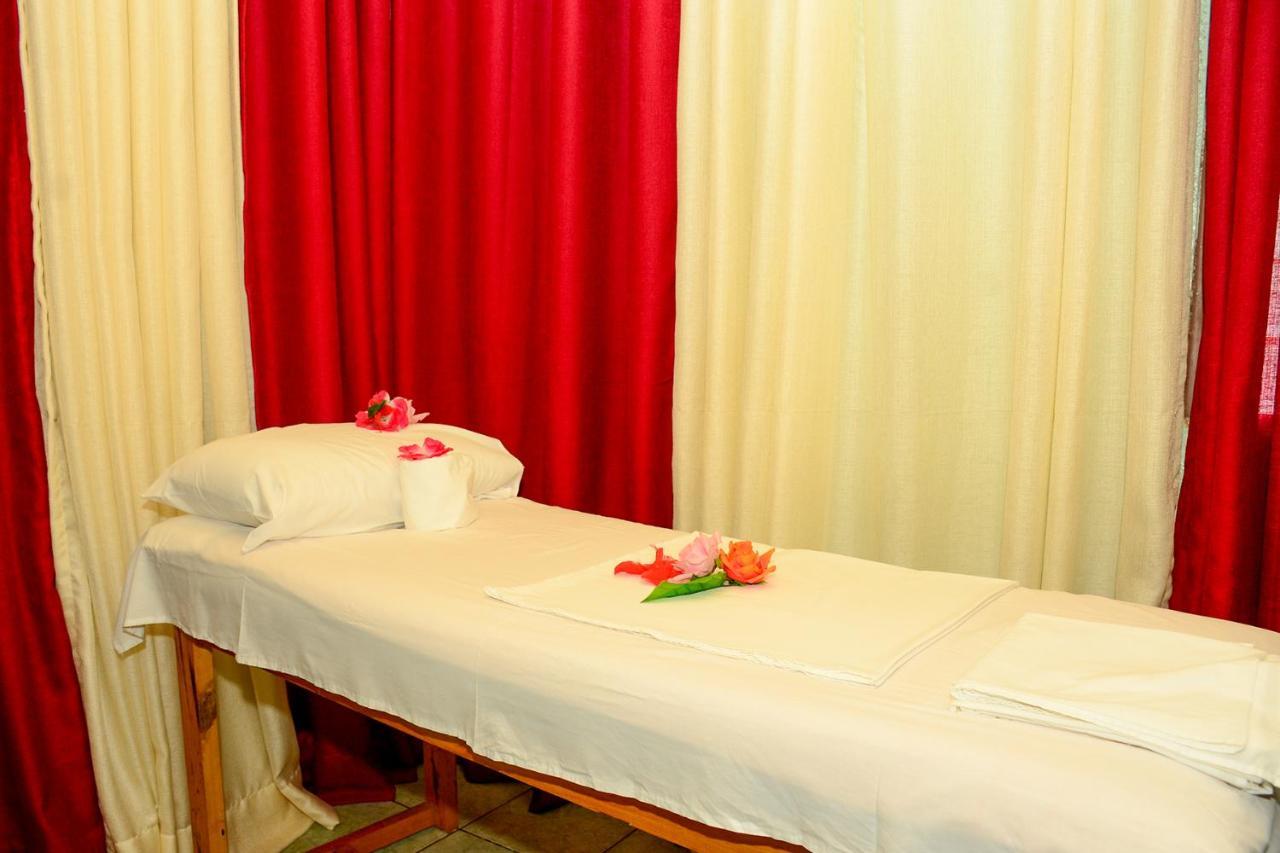 Kim Hotel Кигали Екстериор снимка
