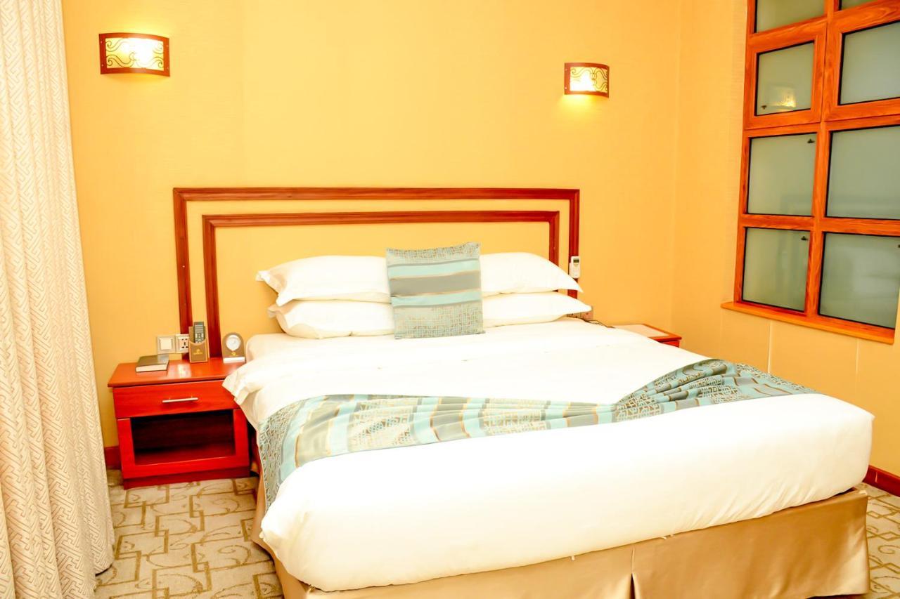 Kim Hotel Кигали Екстериор снимка