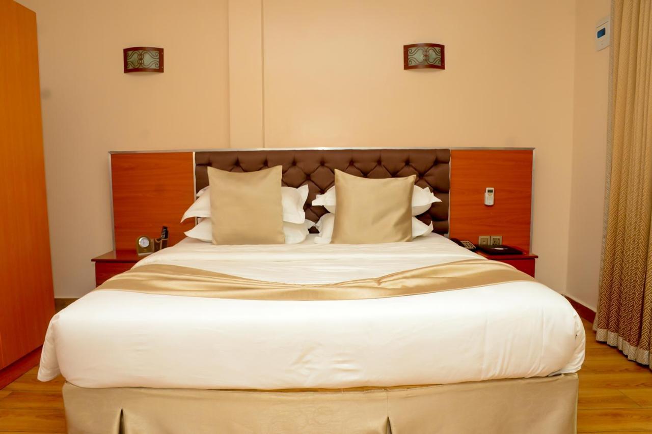Kim Hotel Кигали Екстериор снимка